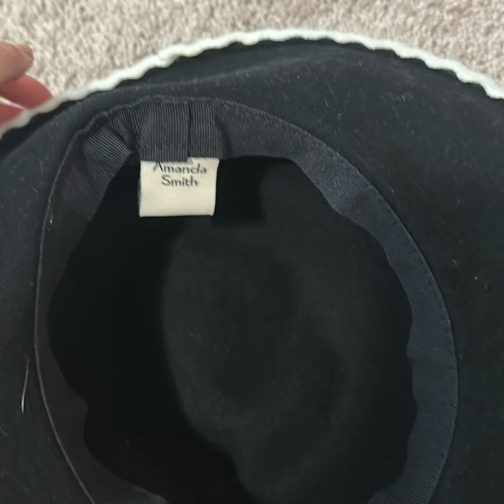 Amanda smith wool hat - Picture 3 of 4